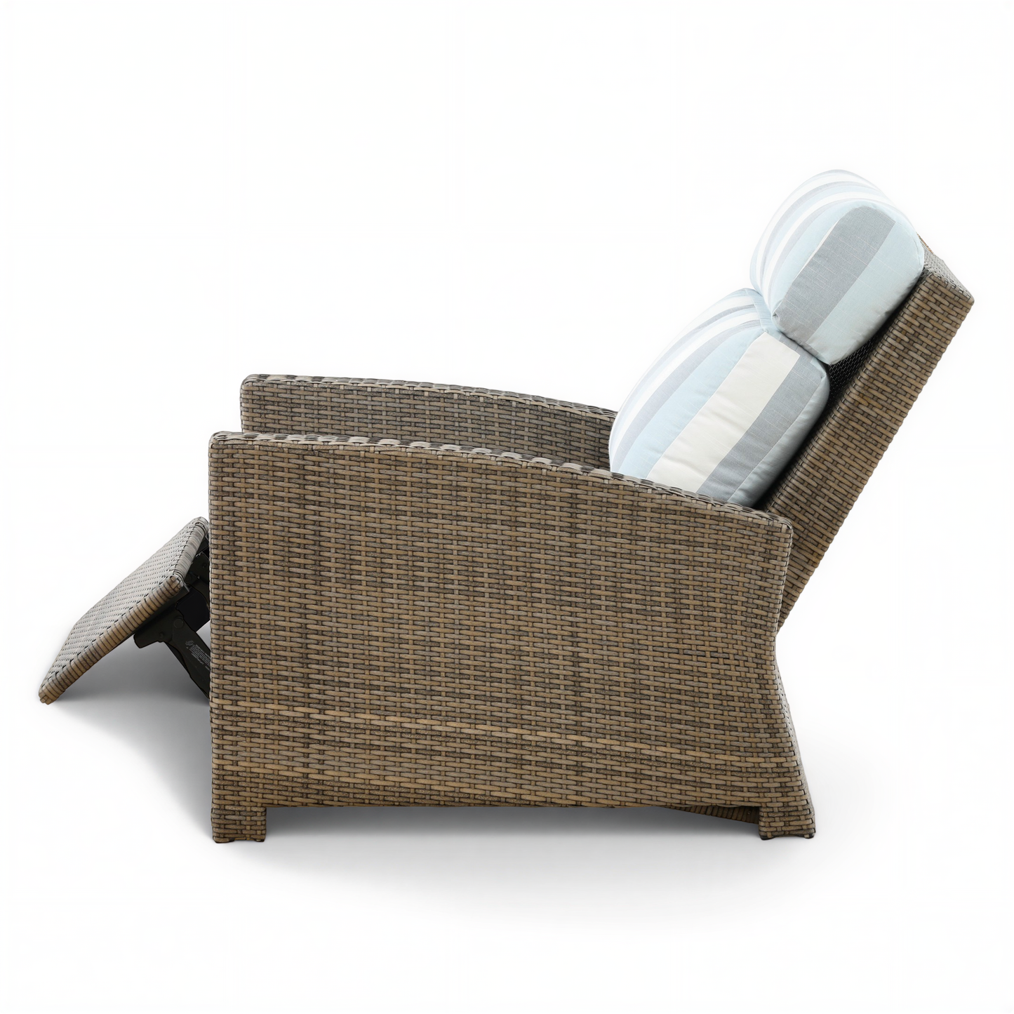 Universal Collection Outdoor Patio Recliner with Cushion