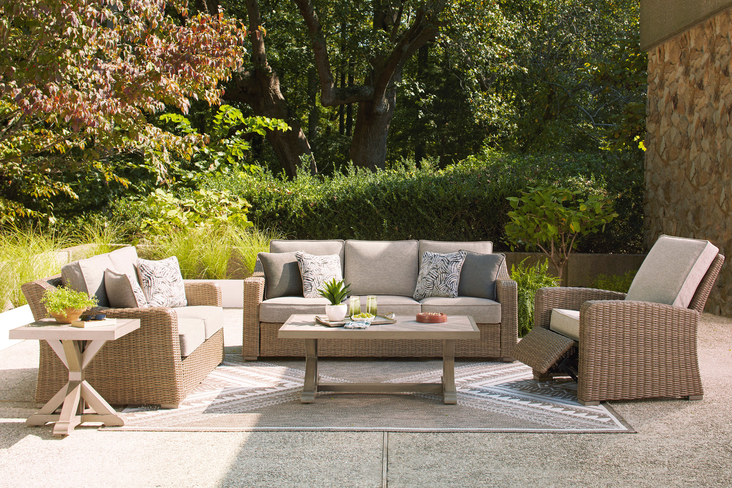 Revare Beach Sofa with Cushion