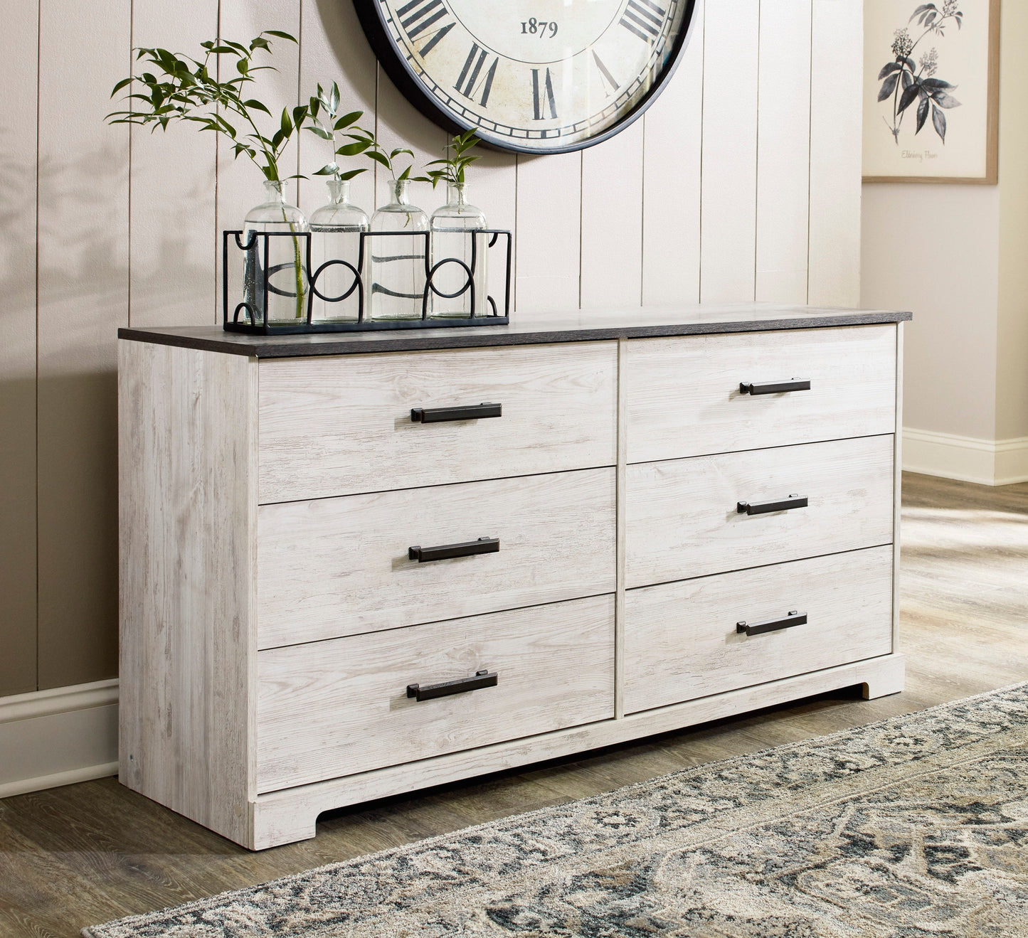 DRESSER