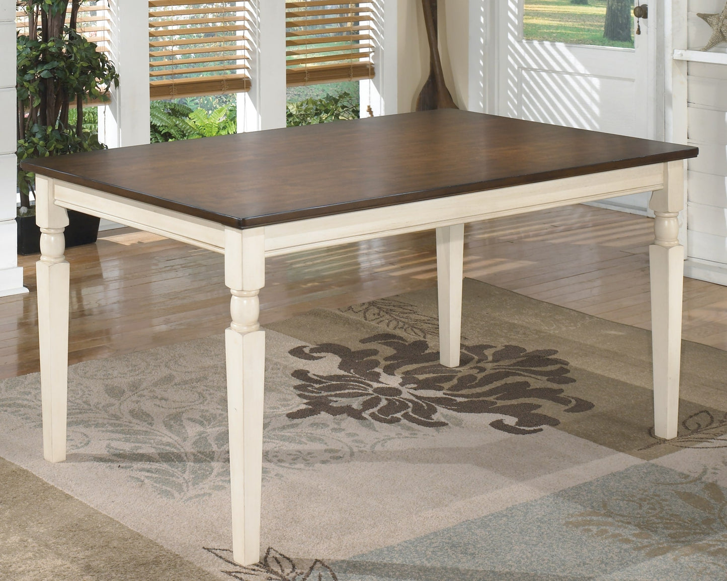 RECTANGULAR DINING ROOM TABLE