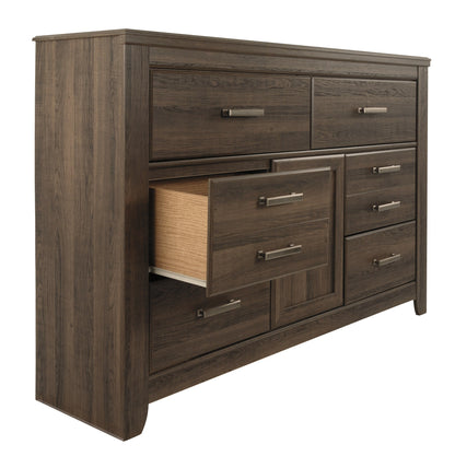 Juararo Dresser