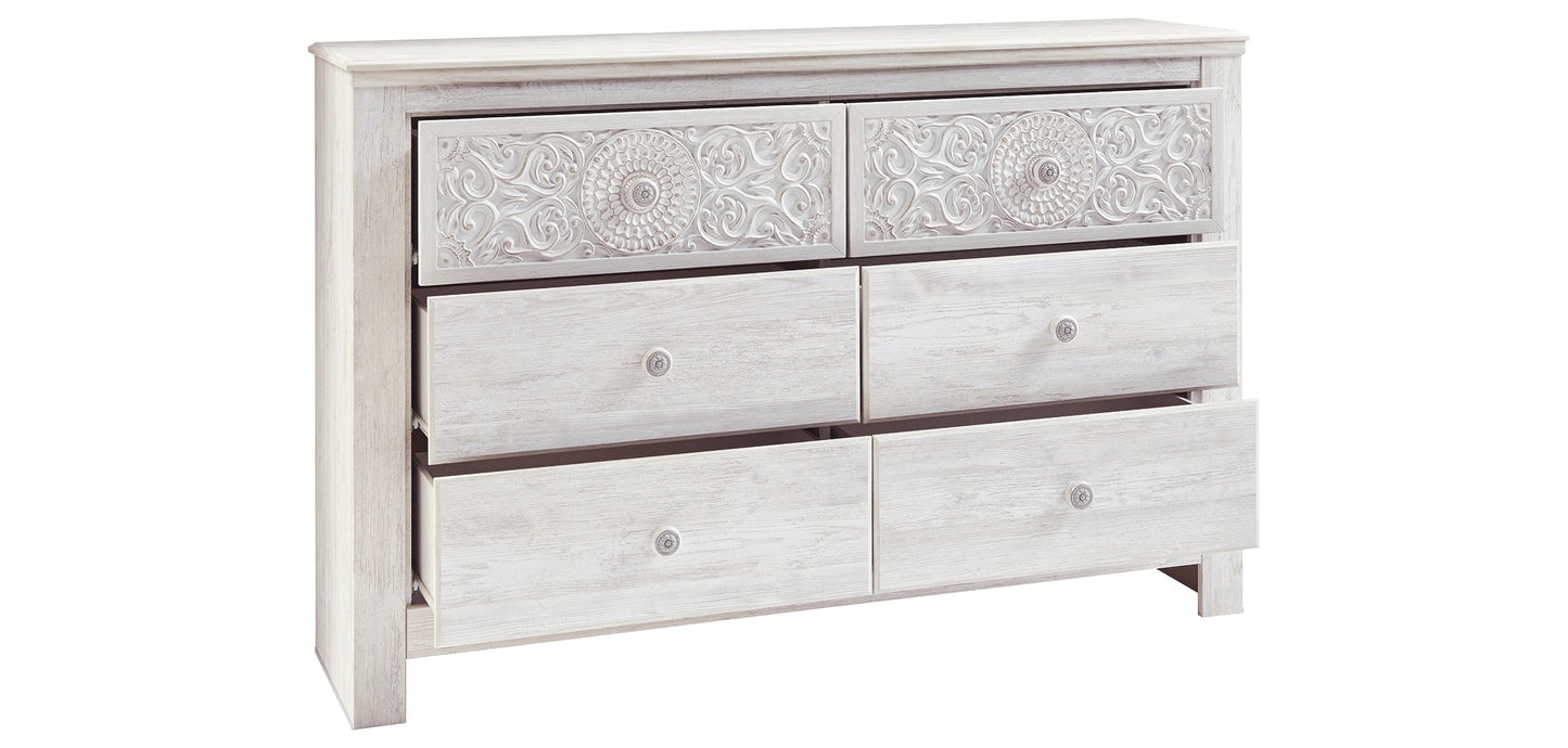 DRESSER