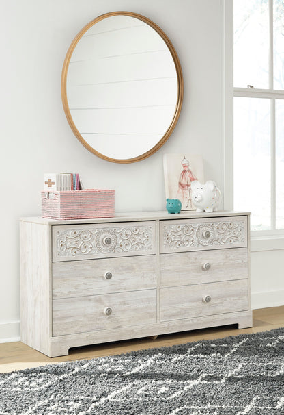 DRESSER