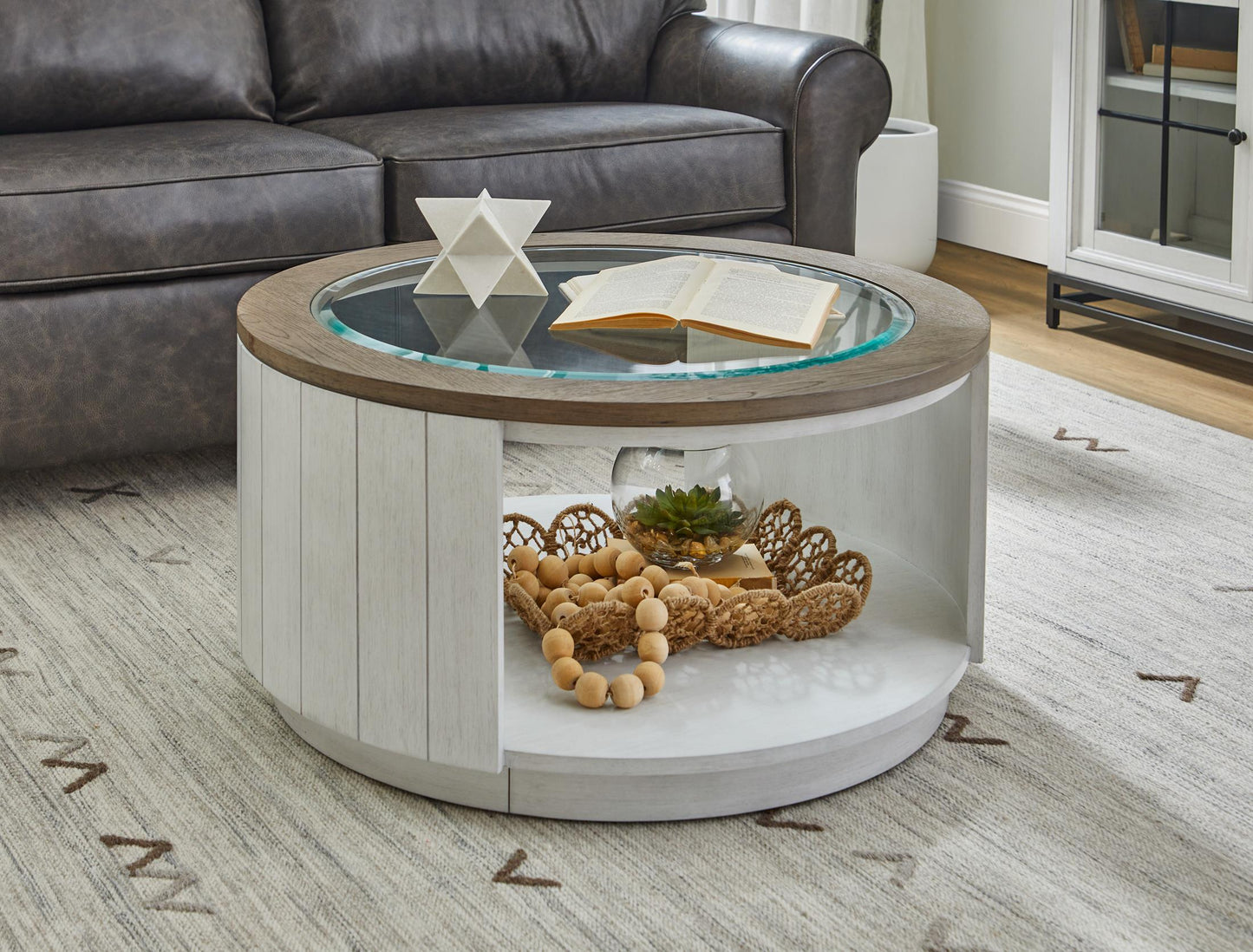 Round Coffee Table w/Casters